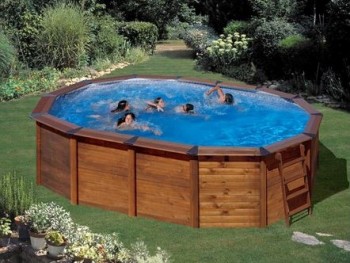 Piscina Gre Island de madera